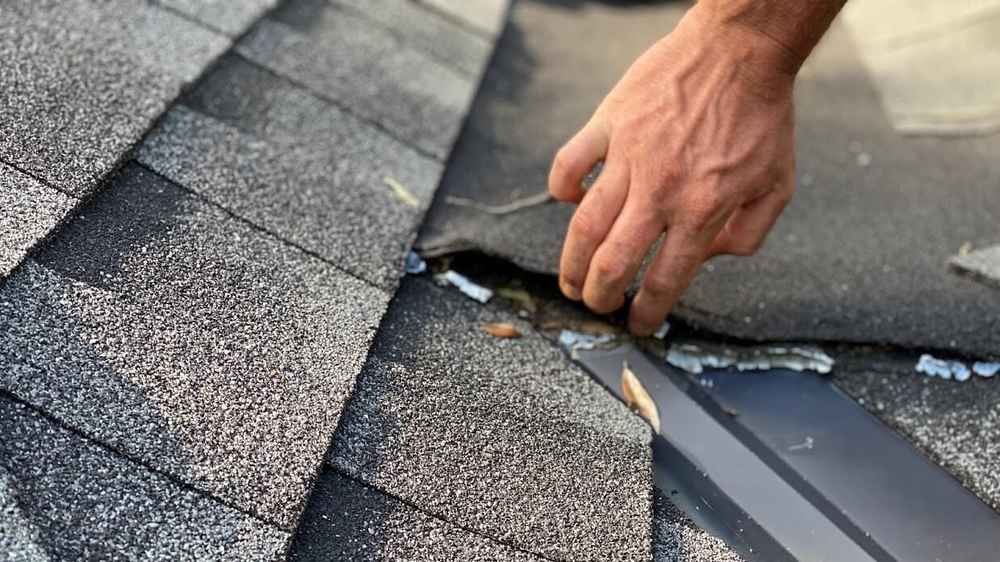 The Importance of Roof & Gutter Maintenance Before Midland’s Winter Storms